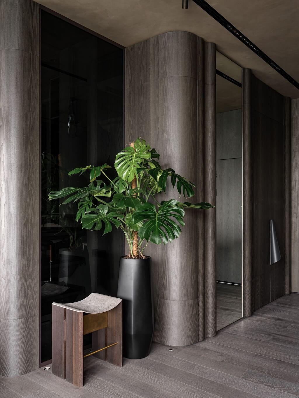 A moody 85 m² apartment in Moscow with s|Apartments